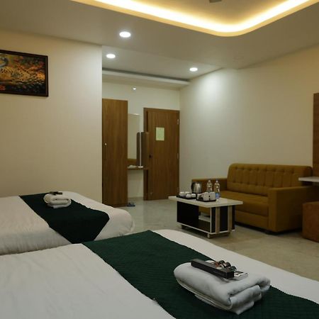 Hotel The Prime Land Hoshangabad Exterior photo